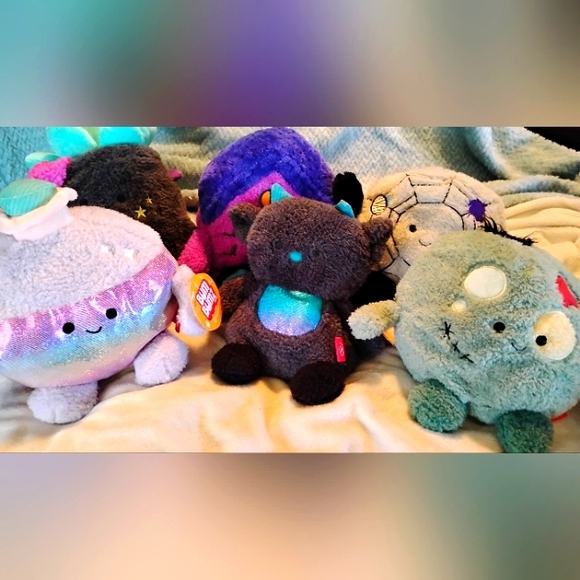 Complete Set of 6 Bum Bumz Retired Spooky 7.5